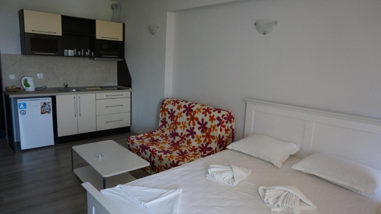 Privately Owned Studios Bora Bora Nesebar Exterior photo